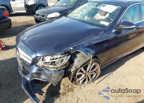 2015 Mercedes-Benz C 300 4Matic/Luxury 4Matic/Sport 4Matic from USA, damaged, VIN 55SWF4KB1FU083770